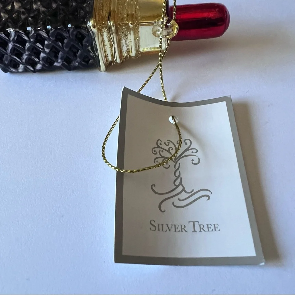 SILVER TREE RED LIPSTICK CHRISTMAS ORNAMENT BLACK HOLD RED GLASSES 3.25” NWT